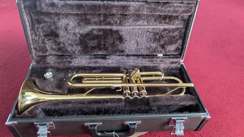 Yamaha ytr1335 trumpet - yamaha,