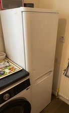 Indecit Fridge Freezer White -