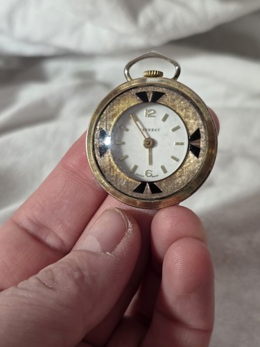 This vintage gold - this, a