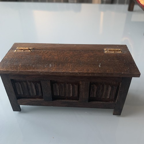 12th scale dolls house - scale,