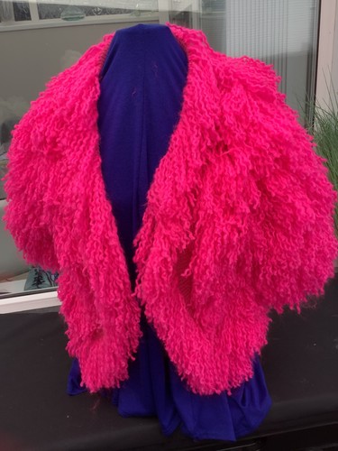 Candy pink shaggy - pink, shrug