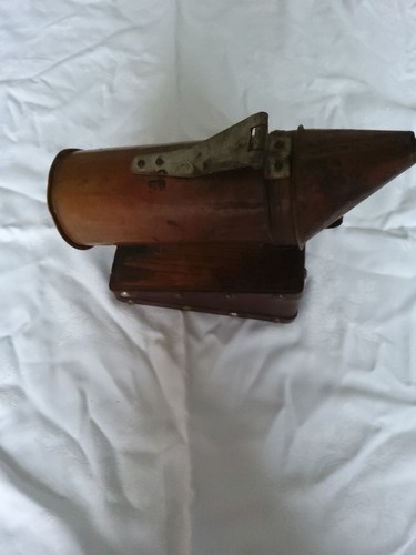 Vintage copper bee - bee, 10"