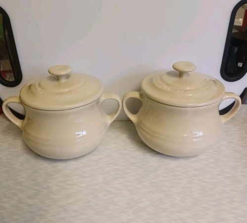 Creuset mini bean pots - le,