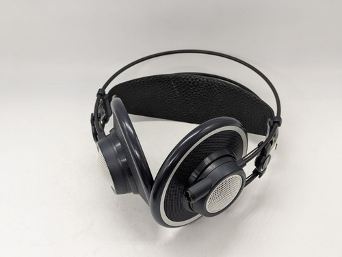 Faulty damaged akg - faulty/damaged,