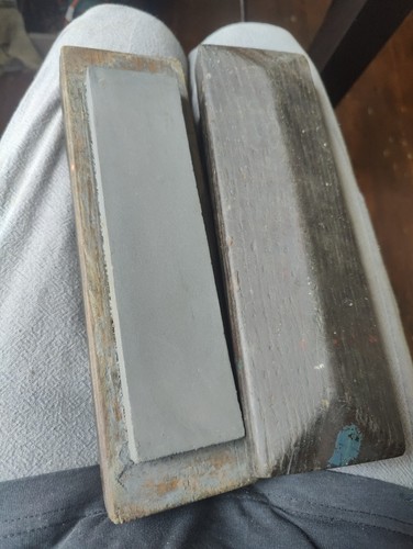 Sharpening oilstone - ,