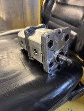 Polar Guillotine Hydraulic Pump 92-155