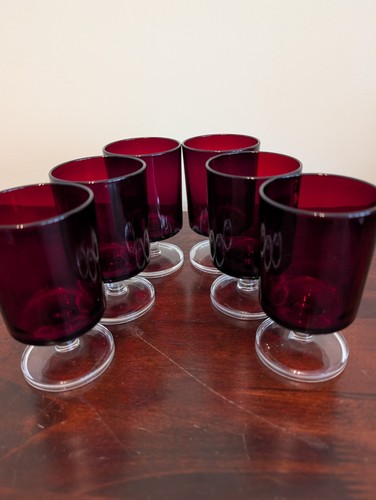 Luminarc red wine - wine, set