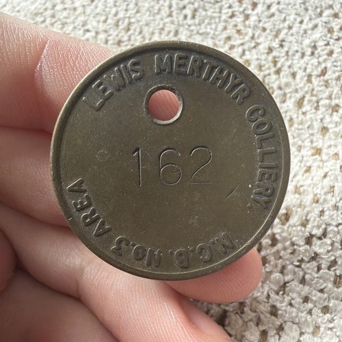162 lewis merthyr no 3 - lewis,