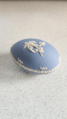 Wedgwood large blue jasperware - wedgwood,