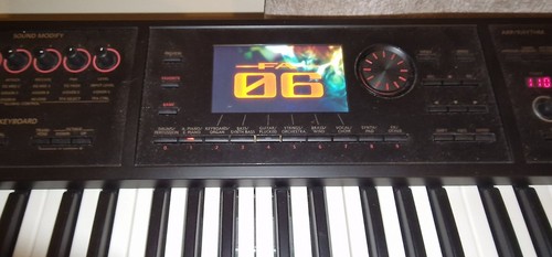 Roland fa06 synthesiser - roland,