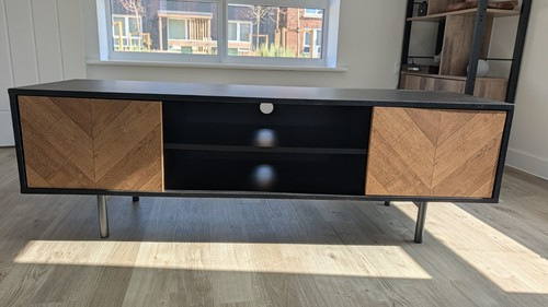Chevron black medium - black, wood