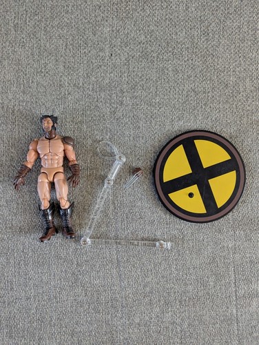 Mezco one marvel - mezco, wolverine