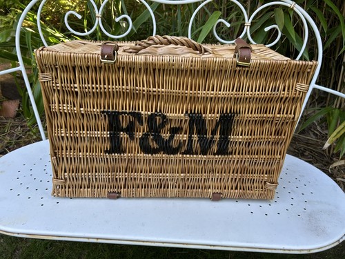 Fortnum and mason m - fortnum,