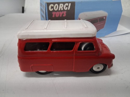 Corgi bedford bus restored - bedford,