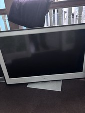 Good Working Order Sony Television and Remote Control