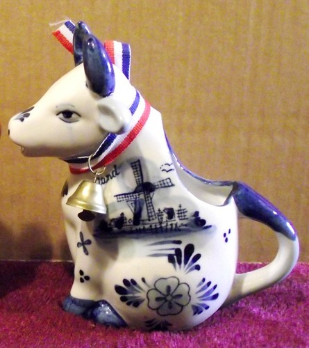 Hand painted delft - delft, cow