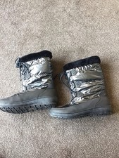 Ella. Ladies Size 8 (41) Pull On Grey Shiny Boots &  Black Faux Fur Trim. 