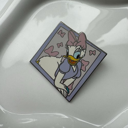 Disney daisy duck - daisy,