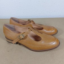 Clarks T Bar Shoes Brown Tan Leather Buckle Mary Jane Flat Comfort Size 5.5 Used