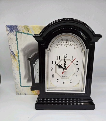 Vintage plastic mantel clock - plastic,