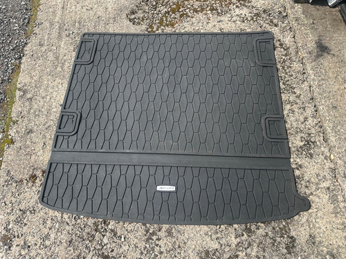 Genuine jaguar pace - genuine, f-pace