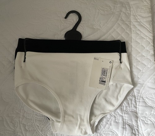 Womens seam freeknickers - m&s,