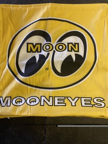 Mooneyes yellow moon pair - mooneyes,