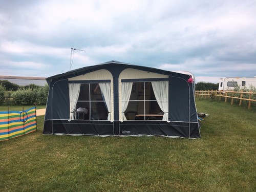 Ventura pacific 300 - ventura, caravan