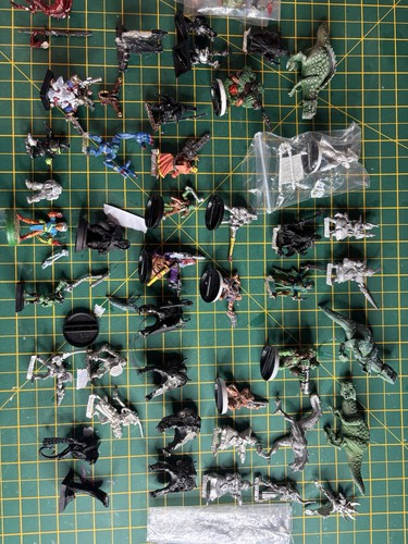 Warhammer metal figures - ,