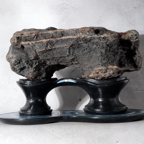 Japanese suiseki viewing stone - viewing,