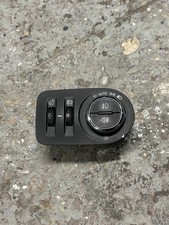 Vauxhall Corsa D Headlight Switch Controls Fog Light Switch Control 13310337