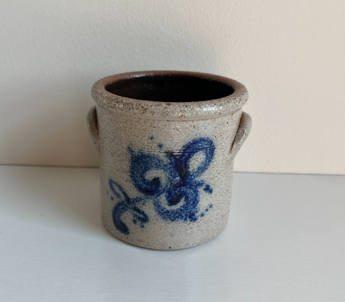 Rowe pottery salt - rowe,