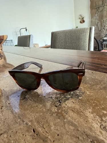 Authentic vintage usa ray - ray, ban