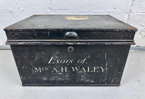 Deeds solicitor box - deeds/solicitor,