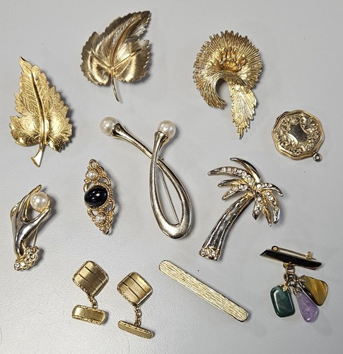 Vintage costume jewellery - vintage,