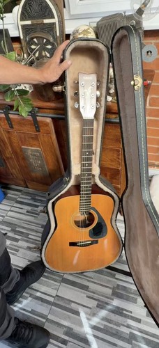 Yamaha acoustic dreadnought - acoustic,