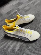 PUMA King Ultimate FG/AG Football Boots – Size UK 11 – White Yellow Grey