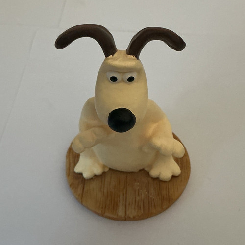Gromit wallace - gromit, &