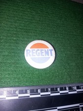 Original Vintage  REGENT  OIL  Metal Pin Badge  30mm