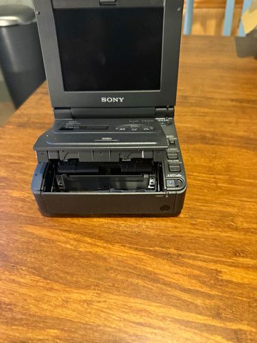 Sony f700 video walkman - gv-f700,