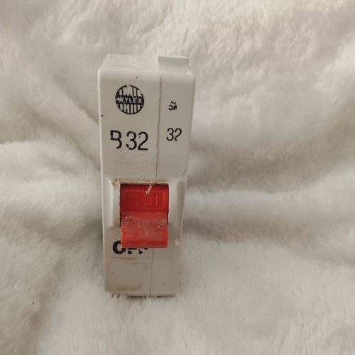 Wylex plug mcb 32amp - wylex,