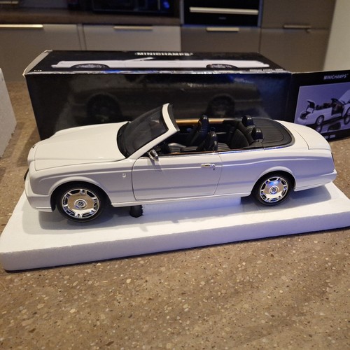 Scale minichamps 2006 - 1:18,