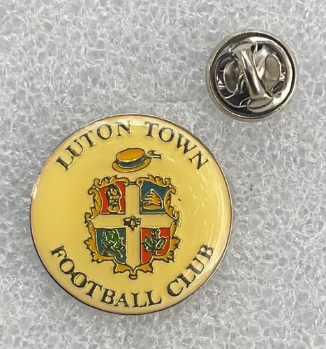 Luton town football club - luton,