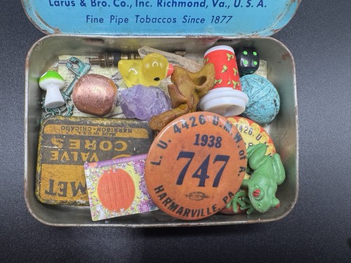 Antique tobacco tin - tobacco, box