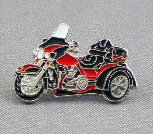 Trike pin badges red green - red, or
