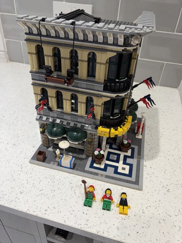 Lego city set 10211 grand - lego,