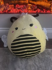 Squishmallows Sunny the Queen Bee