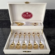 Royal Albert old country roses