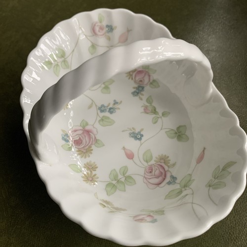Wedgwood rosehip basket - wedgwood,