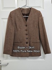 Petite Is... Anne Brooks Wool